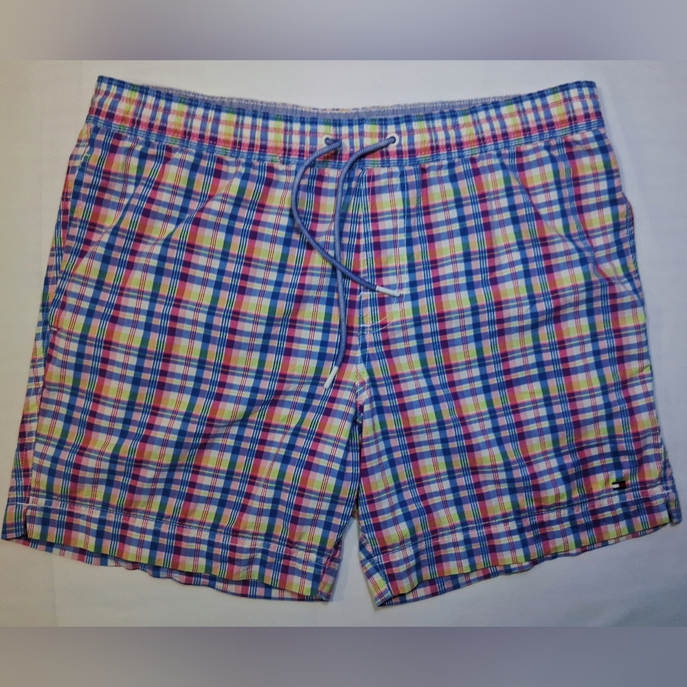 Tommy Hilfiger Men’s Swim Shorts Medium Blue Pink Plaid Beach 6” Inseam